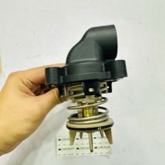 Cụm van hằng nhiệt động cơ 3.0L TFSI cho Audi A4, A5, A6, A7, A8 Q5, Q7 & Volkswagen Touareg đời 2010 2- 208. Hàng Mahale. Mã 06E121111AL, 06E121111AD, 06E121111E, 06E121111P, 06E121111S, 06E121111T