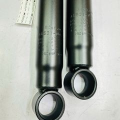 Giảm xóc sau, phuộc nhún sau Toyota Fortuner 2006 - 2015. Hàng Showa thay 1 đôi bảo hành 12 tháng. Mã 485310K230, 4853109800 ( 1 cái )