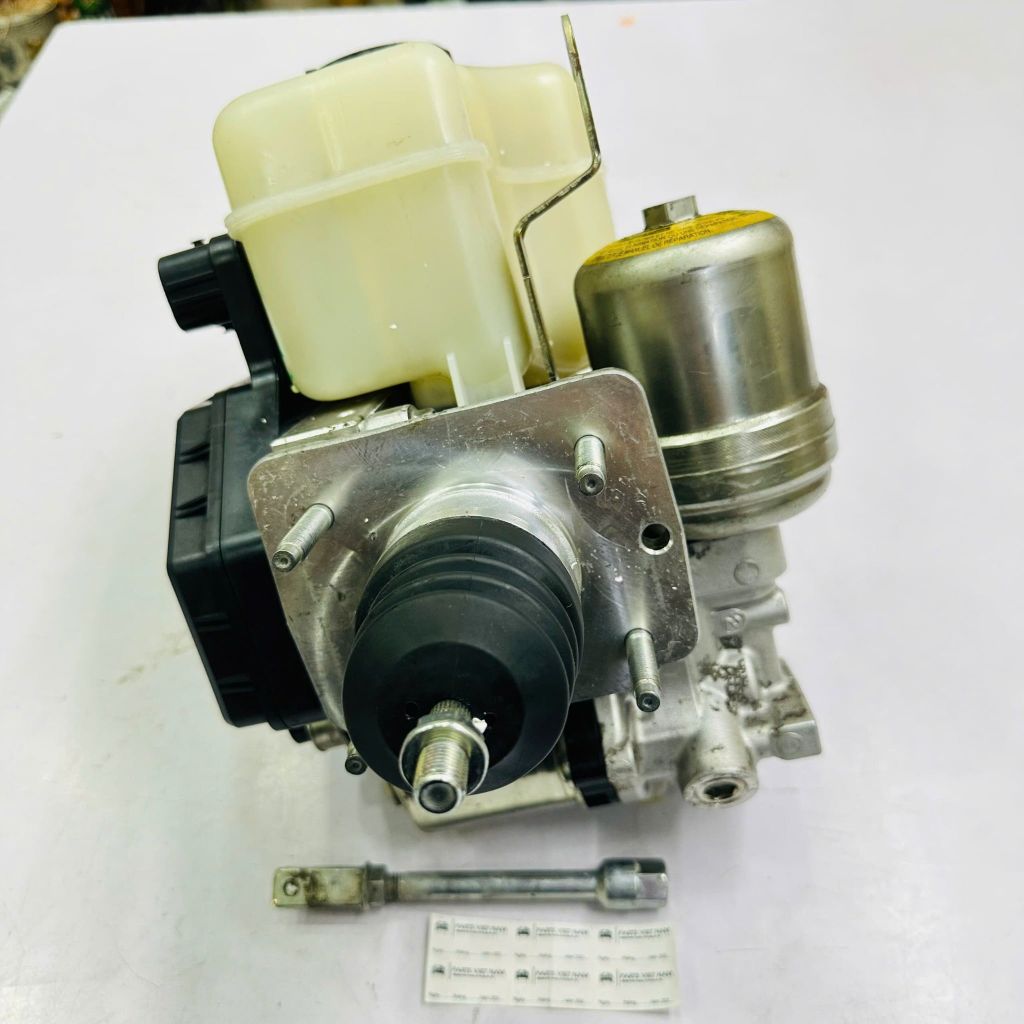 Cụm bơm phanh ABS (Hộp điều khiển chống bó cứng phanh) Lexus GX460, Toyota Land Cruiser Prado 150 đời 2010 - 2018. Hàng tháo xe còn 90% Mã 8954160630, 8954160631, 8954160350, 4721760480, 4721760490, 4721760450