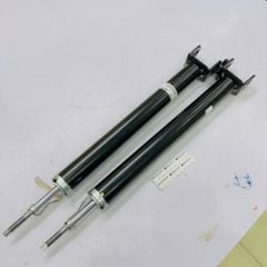 Giảm xóc sau (phuộc nhún sau) Nissan Teana J31, J32 đời 2008 - 2014. Hàng Showa thay 1 đôi bảo hành 12 tháng động cơ 2.0L, 2.5L. Mã 56210JN00C ( 1 cây )