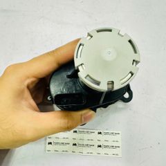 Mô tơ điều khiển cổ hút khí nạp Mercedes C200, C300 W204, E200 E250 W212, SLK R172 đời 2007 - 2016. Hàng OEM Bosch, động cơ M271. Mã A2711400004
