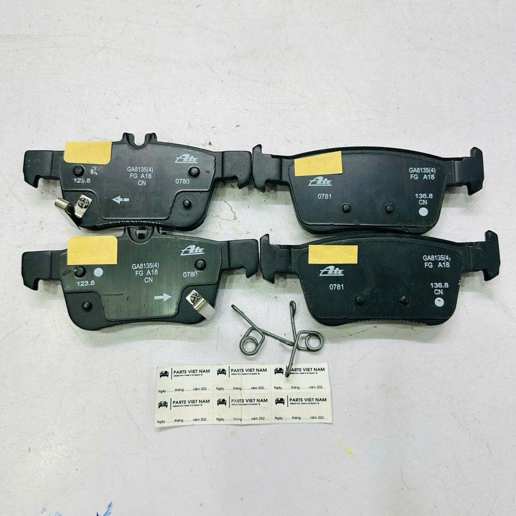 Má phanh sau (bố thắng sau) Honda Civic Gen 10, Insight đời 2016 - 2021. Hàng chất lượng cao, động cơ 1.5L, 2.0L. Mã 43022-TBA-A02, 43022-TBA-A03, 43022-TBA-A00