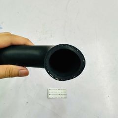 Ống cao su két nước dưới, ống nước dưới cho Ford Laser 1.6, Mazda 323 đời 1999-2005. Hàng OEM chất lượng, bền bỉ, chống nứt vỡ. Mã ZZL115185, ZZL1-15-185