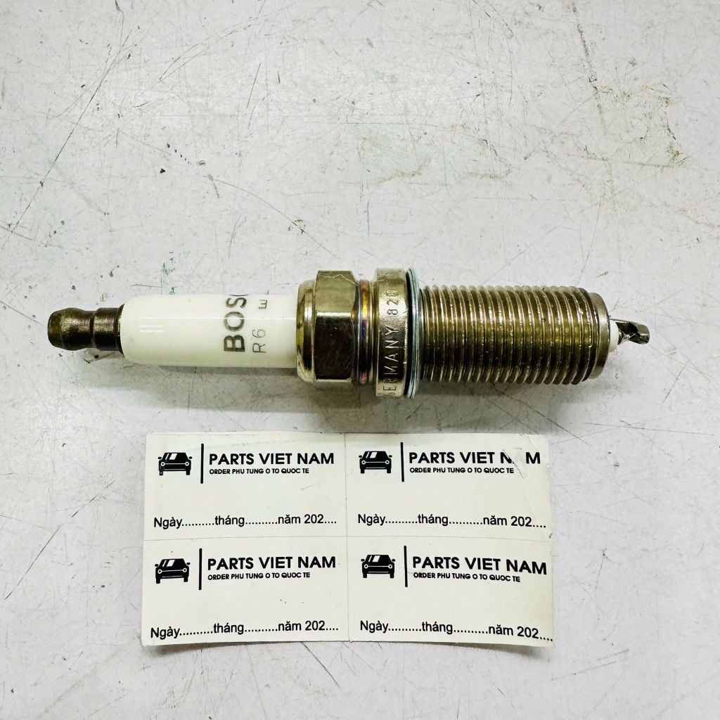 Bugi đánh lửa BMW E90, E91, E92, E93 325i, 328i, 330i, E60, E61, F10 520i, 528i, E65, E66, F01, F02 630i, 730i, X1 E84, X3 E83, F25 X5 E70 đời 2003 - 2015. Hàng xịn. Mã 12122158253, 12120032138