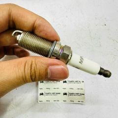 Bugi đánh lửa BMW E90, E91, E92, E93 325i, 328i, 330i, E60, E61, F10 520i, 528i, E65, E66, F01, F02 630i, 730i, X1 E84, X3 E83, F25 X5 E70 đời 2003 - 2015. Hàng xịn. Mã 12122158253, 12120032138