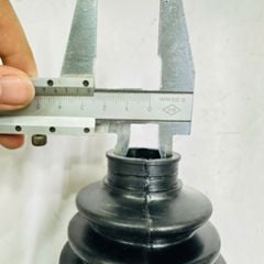 Bộ cao su chụp bụi láp Audi Q5, Q7, A4, A6, Volkswagen Touran, Sharan, Touareg, Transporter đời 2007 -  2025. Hàng cao cấp dai bền liền mỡ láp. Mã 7E0498203C, 4H0498203, 7P0498203