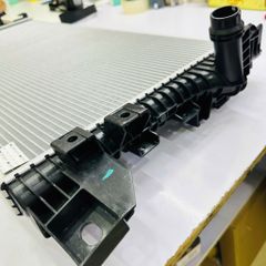 Két nước làm mát (Radiator) Ford F150, Expedition, Lincoln Navigator động cơ V6 2.7L (EcoBoost), V6 3.0L (Diesel - LION B), V6 3.3L (Duratec hút khí tự nhiên), và V6 3.5L GTDI (EcoBoost) đời 2017 - 2021. Hàng cao cấp. Mã HL3Z-8005-B, HL3Z8005B