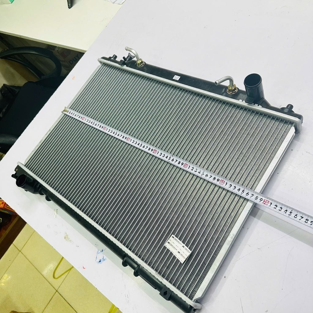 Két nước làm mát động cơ Toyota Previa, Estima, Tarago số sàn và tự động. Đời 1990 - 2000. Hàng Taiwan. Mã 1640076082