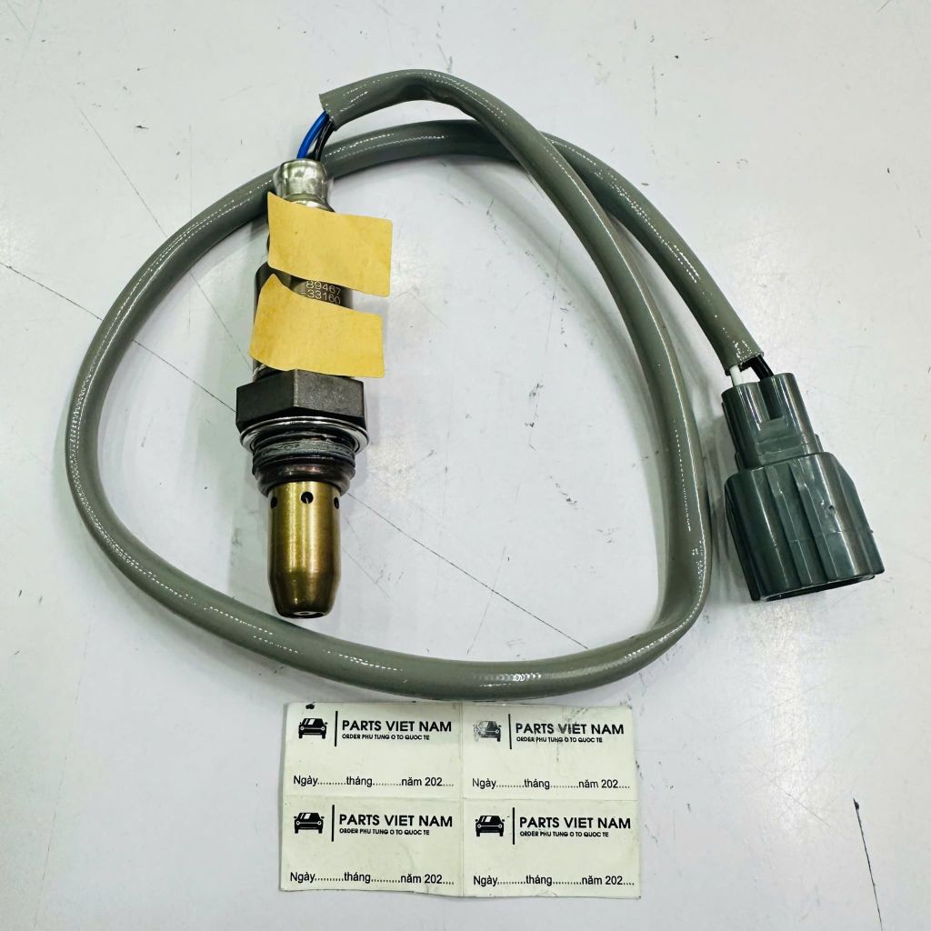 Cảm biến oxy số 1 Toyota Camry 2.4 2AZ, 2.0 1AZ đời 2006 - 2012. Hàng cao cấp. Động cơ 2AZ-FE, 2GR-FE. Mã 89467-33160, 89467-06030, 89467-33080, 8946733160, 8946706030, 8946733080
