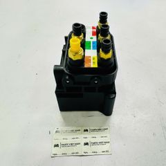 Van chia hơi nâng gầm (Valve Block) Mercedes C200 C300 W205, S350 S400 W222, Maybach đời 2013 - 2023. Hàng OEM Danna. Mã A0993200058
