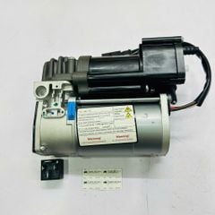 Bơm nâng gầm, Máy nén khí phuộc hơi Mercedes C200, C250 C300 W205, E200, E300 W213, GLC200 250 300 X253, CLS C257, AMG GT X290 đời 2013 - 2023. Hàng Hella OEM. Mã A0993200004, A099320000480, A2133200104, A2133209900