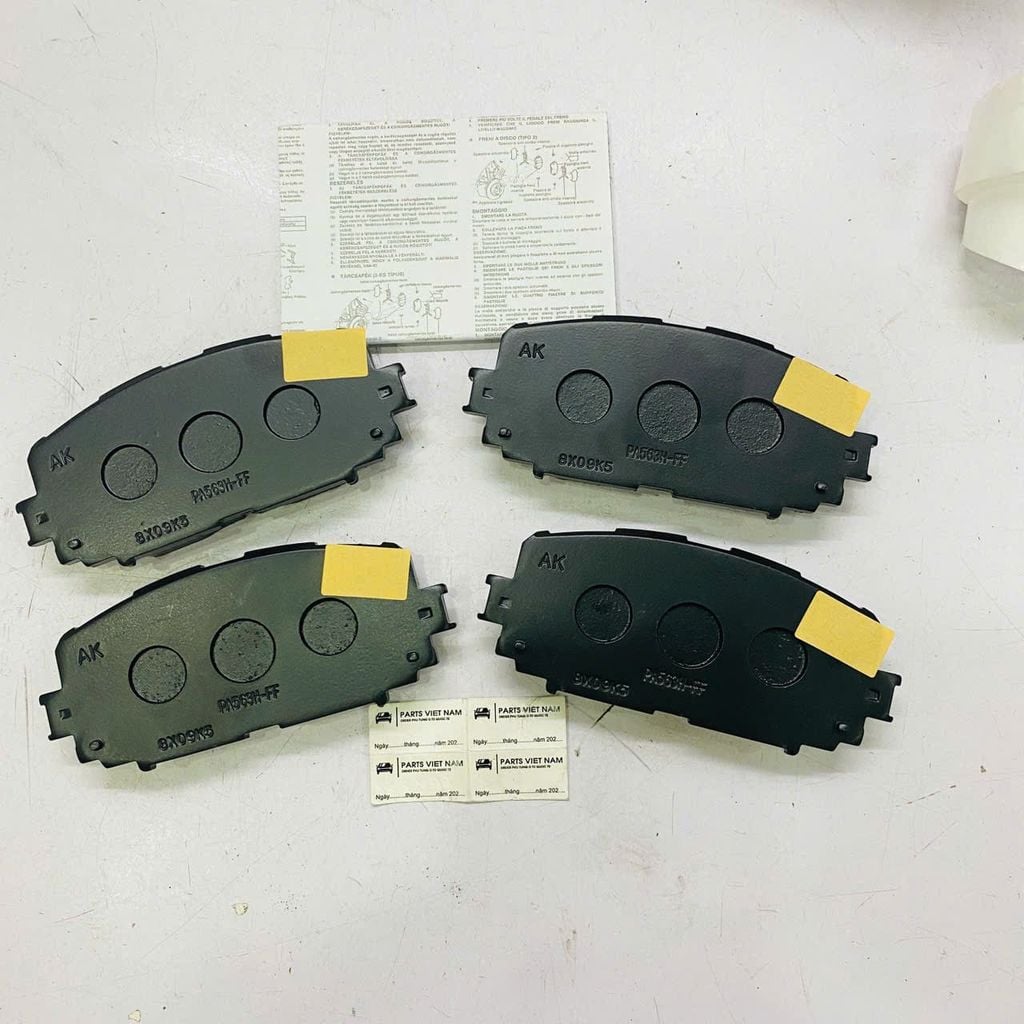 Má phanh trước (Bố thắng trước) Toyota Vios E, Yaris đời 2014 - 2019. Hàng chất lượng cao, sử dụng cho xe dùng phanh sau đĩa. Mã 0446552240, 044650D130, 0446552300, 0446552190
