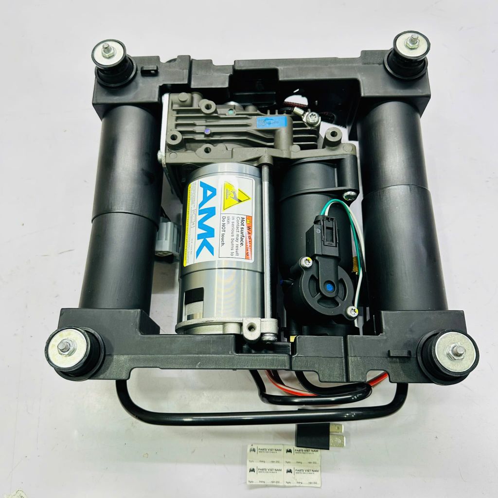 Cụm bơm nâng hạ gầm (Kèm Giá Đỡ) Land Rover Range Rover L322 đời 2002 - 2012. Hàng AMK China đặt 6 - 8 ngày. Mã LR041777
