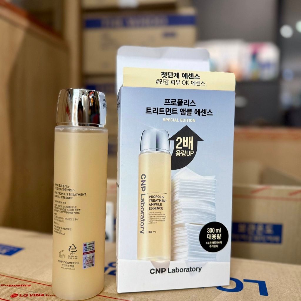 Nước Thần Keo Ong CNP Propolis Treatment Ampoule Essence Upsize 300ml
