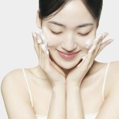 Sữa Rửa Mặt Tẩy Da Chết Chiết Xuất Từ Gạo Sum37 Secret Rice Nuruk Daily Exfoliating Cleanser 160g