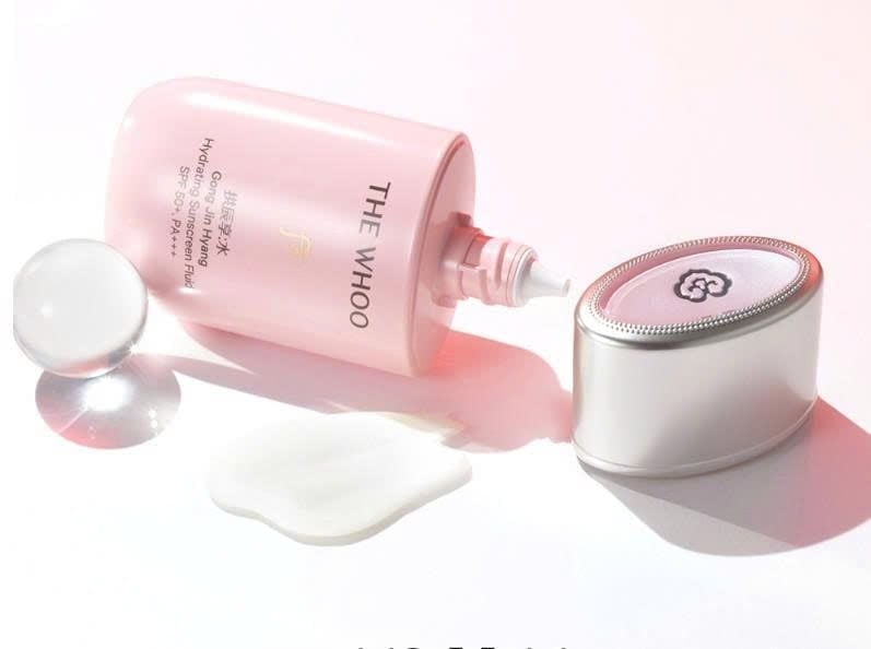 Kem Chống Nắng Dạng Sữa The Whoo Hồng Gongjinhyang Hydrating Sunscreen Fluid 60ml