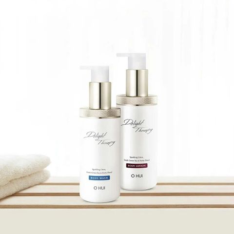 Bộ Sữa Tắm và Dưỡng Thể Ohui Delight Therapy Body Care Special Set