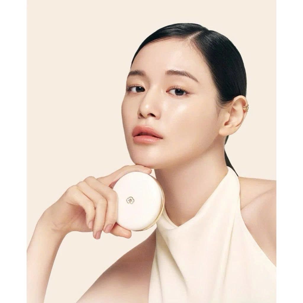 Phấn Nước Che Phủ Khuyết Điểm Và Dưỡng Sáng Da WHOO ROYAL COMPLEXION GLOW CUSHION SPF50+/PA+++