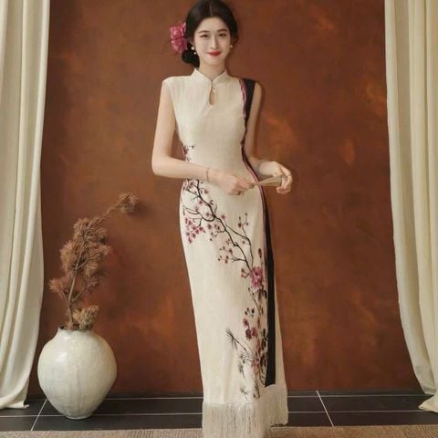  SƯỜN XÁM DÀI UYỂN HOA 