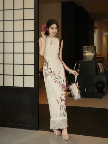  SƯỜN XÁM DÀI UYỂN HOA 