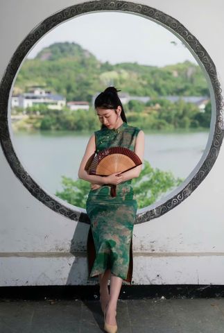  SƯỜN XÁM LỬNG VÂN MỘC 