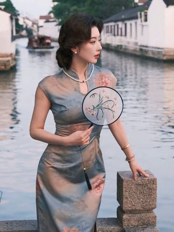  SƯỜN XÁM LỤA LỬNG 