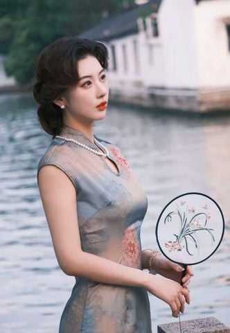  SƯỜN XÁM LỤA LỬNG 