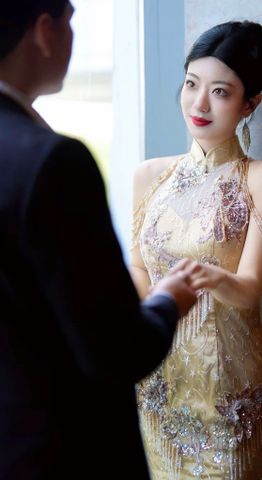  SƯỜN XÁM ĐUÔI CÁ HUYỀN TRÂM 