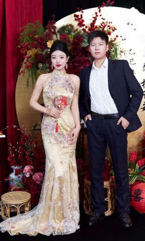  SƯỜN XÁM ĐUÔI CÁ HUYỀN TRÂM 