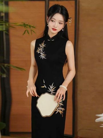  SƯỜN XÁM ĐEN DÀI THÊU HOA 