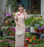  SƯỜN XÁM HOÀNG Ý VIỄN 