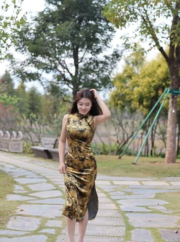  SƯỜN XÁM NHUNG LỬNG VÀNG 