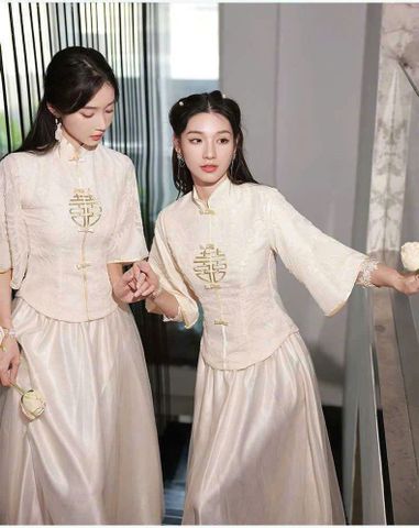  Set áo và chân váy 