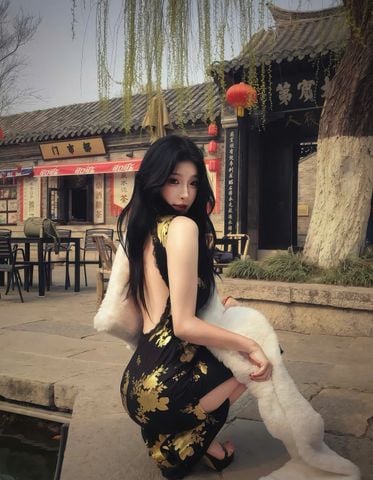  SƯỜN XÁM LỬNG KIM DẠ HUYỀN 