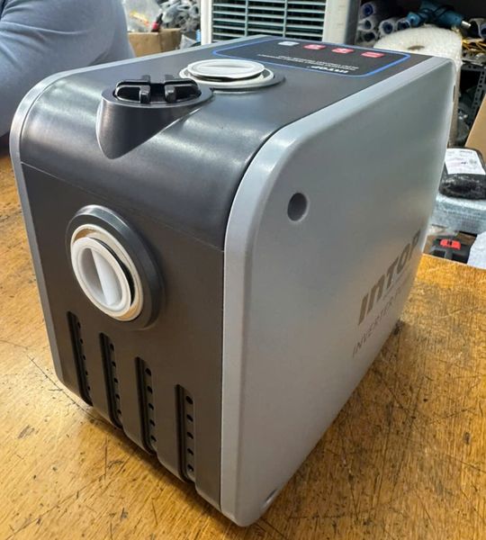 Máy Bơm Biến Tần Áp Mái 600W Intop Nhập Khẩu, Bơm Biến Tần Nhập Khâu 600W, Bơm Biến Tần Cho Biệt Thự 600W, Bơm Cao Tần 600W