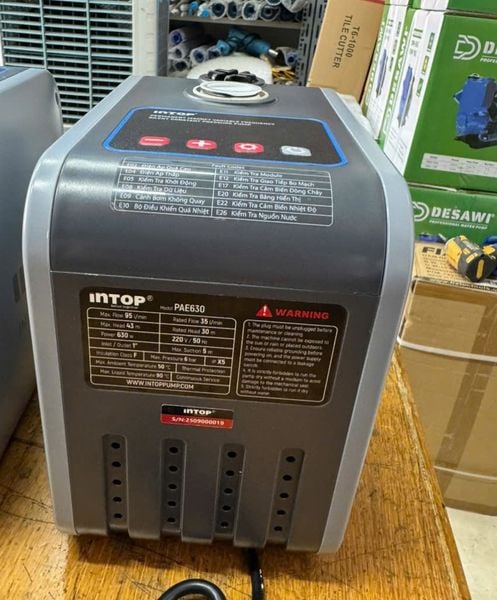 Máy Bơm Biến Tần Áp Mái 600W Intop Nhập Khẩu, Bơm Biến Tần Nhập Khâu 600W, Bơm Biến Tần Cho Biệt Thự 600W, Bơm Cao Tần 600W