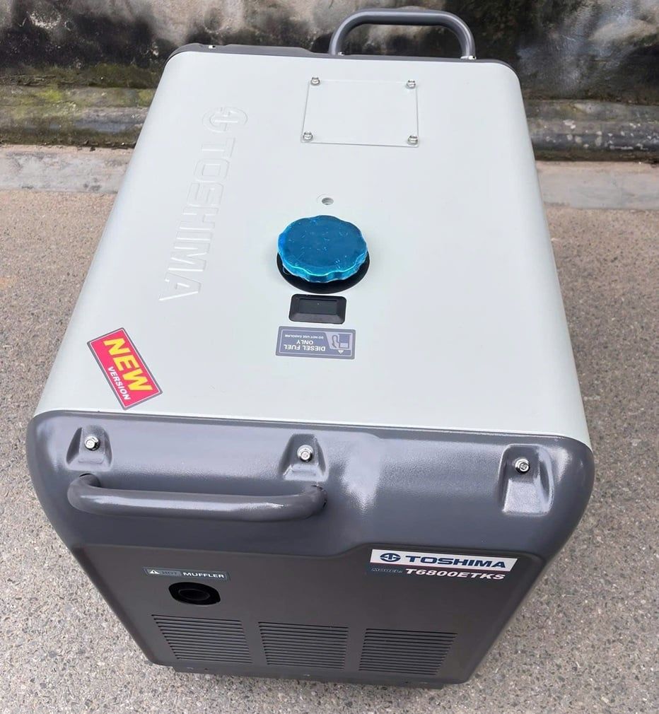  Máy phát điện chạy dầu 5KW TOSHIMA T68E, Máy Phát Điện Có Đề 5kW, Máy Phát Chạy Dầu Có Đề 5kw, Máy Phát Điện Cách Âm 5kw, Máy Phát Gia Đình chạy dầu 