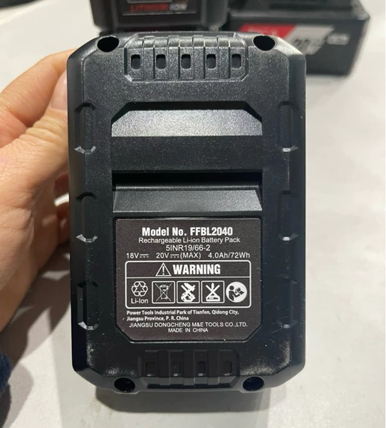 Pin Dongcheng 4.0Ah, Pin 4A DCA, Pin 20V 4A Dùng Chung Máy Dongcheng & DCA, Tặng Bộ Chuyển Chân Makita 21V