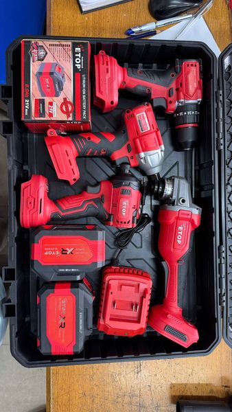 Combo 4 Máy Pin Không Chổi Than – Khoan Bê Tông, Máy Mài, Khoan 13Ly, Siết Bulong | 2 Pin 15 Cell Siêu Khỏe Combo 4 máy pin không chổi than gồm: máy khoan bê tông, máy mài góc, máy khoan pin 13ly và máy siết bulong, là