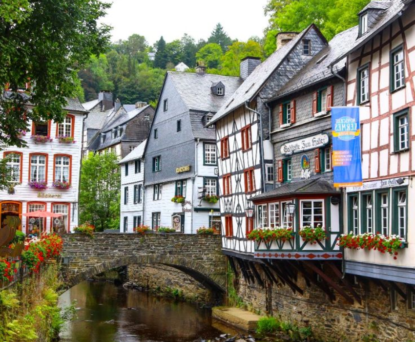  PHÁP – THUỴ SĨ – Ý – ÁO – ĐỨC 10N9Đ | BAY VIETNAM AIRLINES 