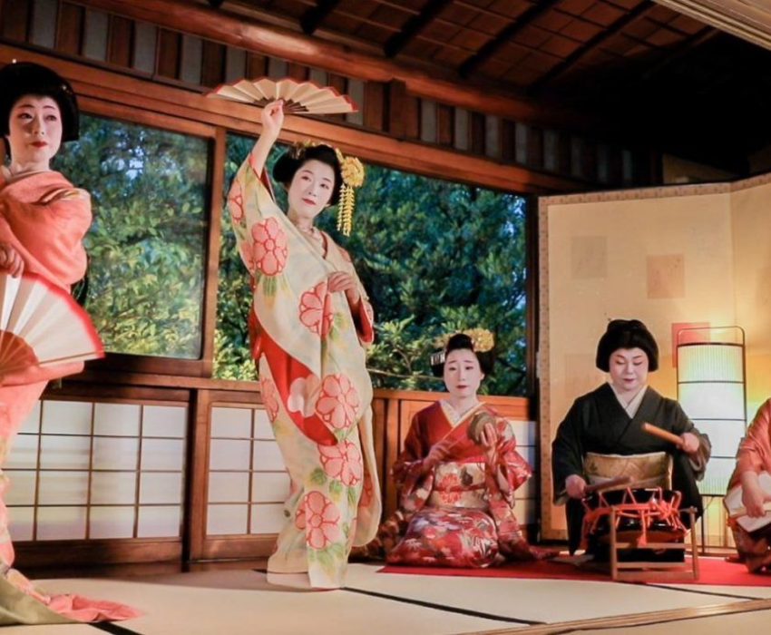  CUNG ĐƯỜNG VÀNG 6N5Đ - SHIRAKAWAGO 