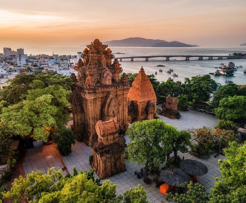  LIÊN TUYẾN VIỆT NAM - HONG KONG - THẨM QUYẾN 7N6Đ: DU THUYỀN CAO CẤP 5 SA0 STAR VOYAGER 