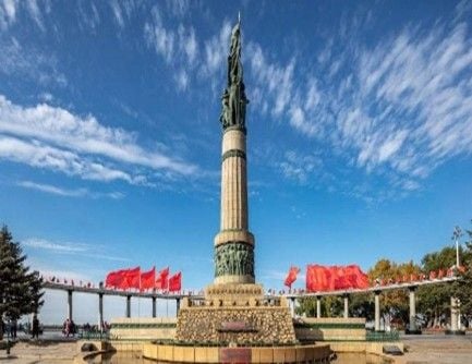  CÁP NHĨ TÂN – LÀNG HƯƠNG TUYẾT – MẪU ĐƠN GIANG – THẾ GIỚI BĂNG TUYẾT – TRÙNG KHÁNH “LỄ HỘI BĂNG ĐĂNG QUỐC TẾ” 8N7Đ |  BAY AIR CHINA 