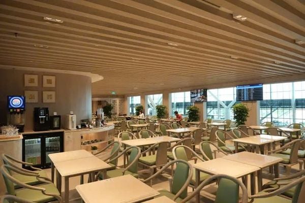  SH PREMIUM LOUNGE TÂN SƠN NHẤT 