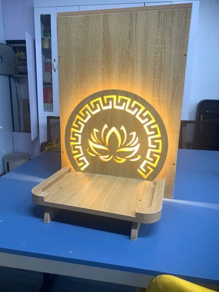 Bàn thờ hoa sen hiện đại vân gỗ GP421.03