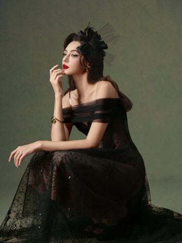  Luminous Lady - Black 