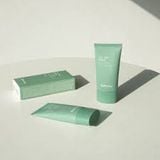  Kem chống nắng dịu nhẹ tinh chất Tràm trà Farmstay Tea Tree Biome Calming Sun Cream 