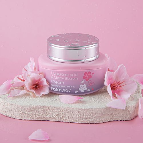  Farmstay Hyaluronic Acid & Cherry Blossom Cream 