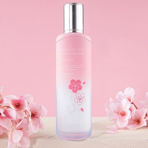  Farmstay Hyaluronic Acid & Cherry Blossom Emulsion 