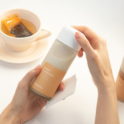  Tinh Chất Dưỡng Da Thuần Chay FARMSTAY Vegan Kombucha Creamy Với Kombucha Giàu Probiotics Và Chất Chống Oxy Hóa, Giúp Khôi Phục Sức Sống Cho Làn Da Mệt Mỏi 140ml-Farmstay Vegan Kombucha Creamy Essence 